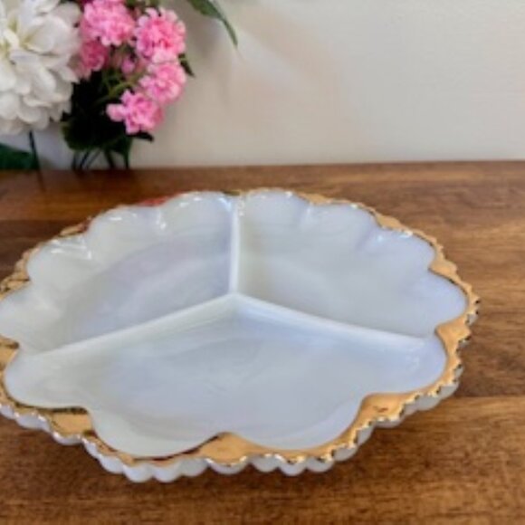 Vintage Milk Glass Divided Serving Dish with Gold Trim – Scalloped Edge Midcentu - Picture 3 of 5